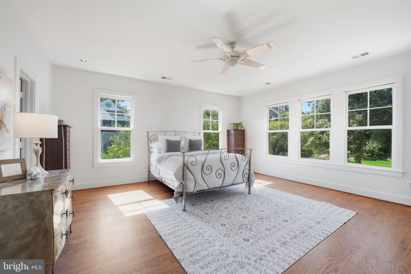 1815 N UTAH ST, ARLINGTON, Virginia 22207, 4 Bedrooms Bedrooms, ,3 BathroomsBathrooms,Residential,For sale,1815 N UTAH ST,VAAR2064756 MLS # VAAR2064756