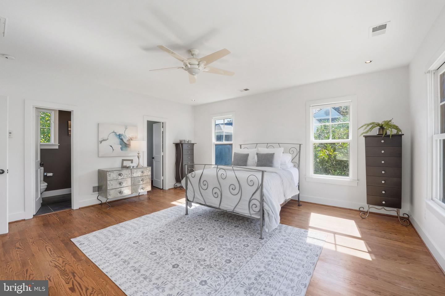 1815 N UTAH ST, ARLINGTON, Virginia 22207, 4 Bedrooms Bedrooms, ,3 BathroomsBathrooms,Residential,For sale,1815 N UTAH ST,VAAR2064756 MLS # VAAR2064756