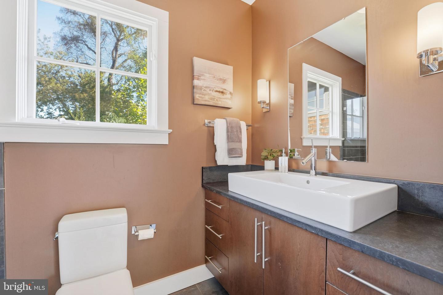 1815 N UTAH ST, ARLINGTON, Virginia 22207, 4 Bedrooms Bedrooms, ,3 BathroomsBathrooms,Residential,For sale,1815 N UTAH ST,VAAR2064756 MLS # VAAR2064756