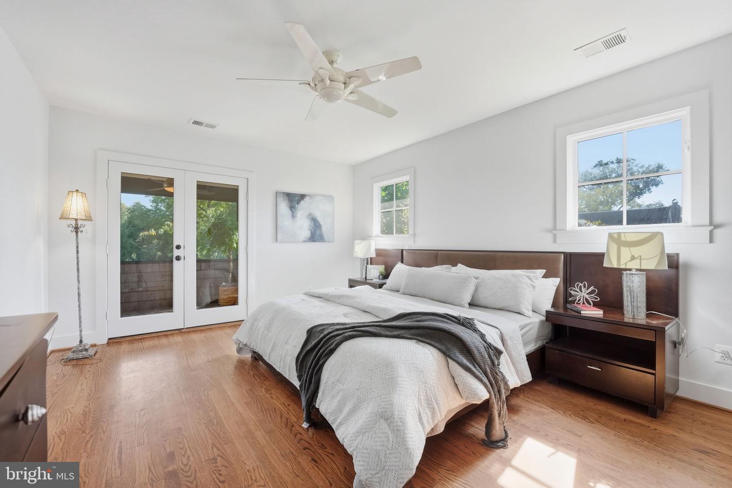 1815 N UTAH ST, ARLINGTON, Virginia 22207, 4 Bedrooms Bedrooms, ,3 BathroomsBathrooms,Residential,For sale,1815 N UTAH ST,VAAR2064756 MLS # VAAR2064756