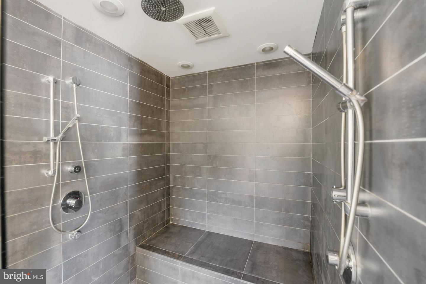 1815 N UTAH ST, ARLINGTON, Virginia 22207, 4 Bedrooms Bedrooms, ,3 BathroomsBathrooms,Residential,For sale,1815 N UTAH ST,VAAR2064756 MLS # VAAR2064756
