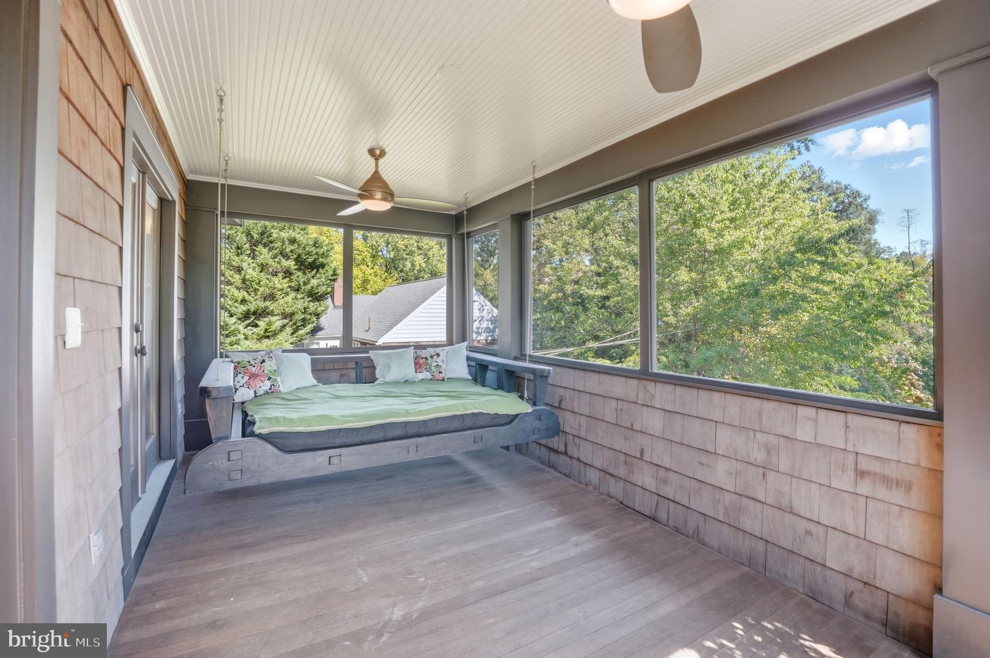 1815 N UTAH ST, ARLINGTON, Virginia 22207, 4 Bedrooms Bedrooms, ,3 BathroomsBathrooms,Residential,For sale,1815 N UTAH ST,VAAR2064756 MLS # VAAR2064756