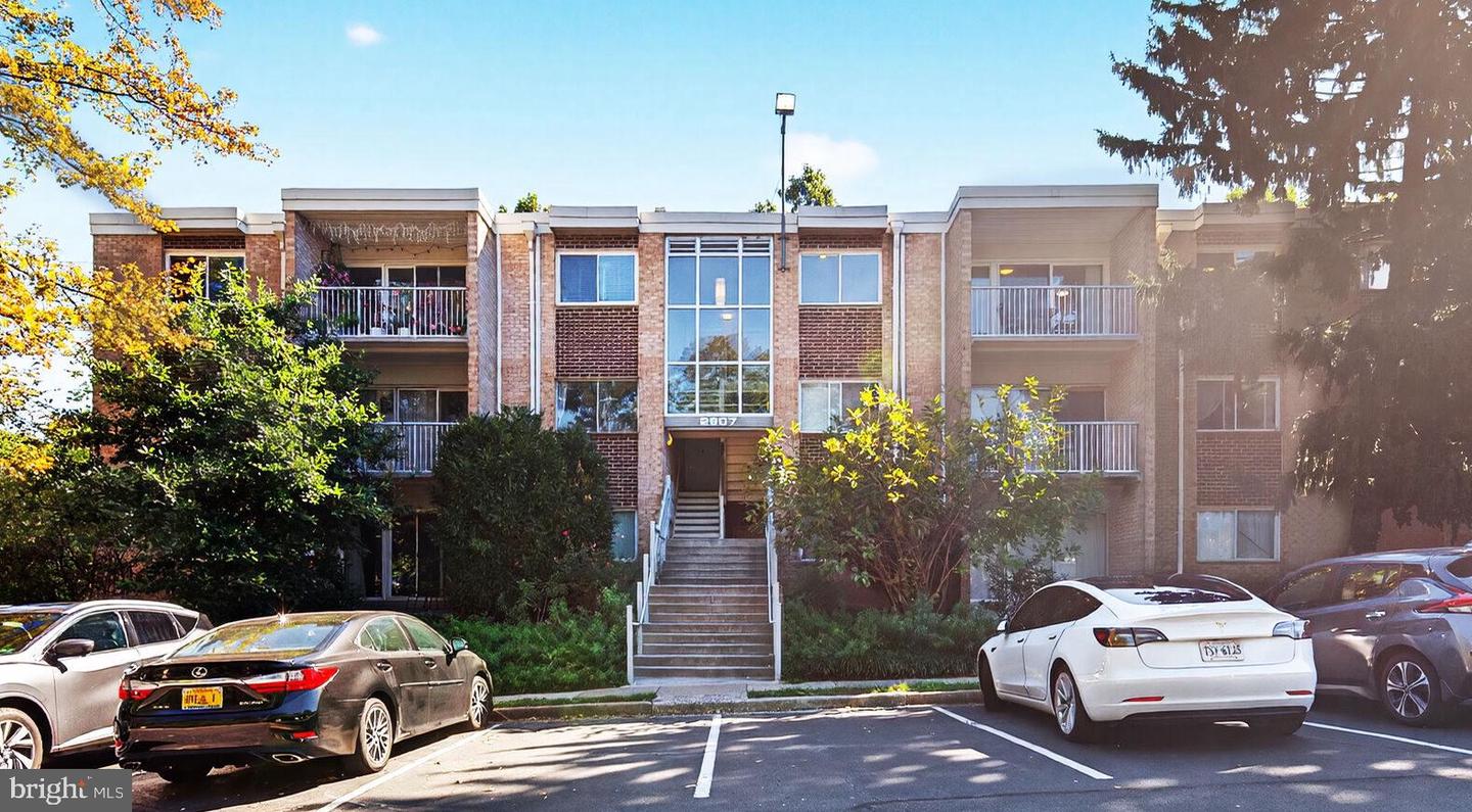 2907 CHARING CROSS RD #14, FALLS CHURCH, Virginia 22042, 1 Bedroom Bedrooms, ,1 BathroomBathrooms,Residential,For sale,2907 CHARING CROSS RD #14,VAFX2273408 MLS # VAFX2273408