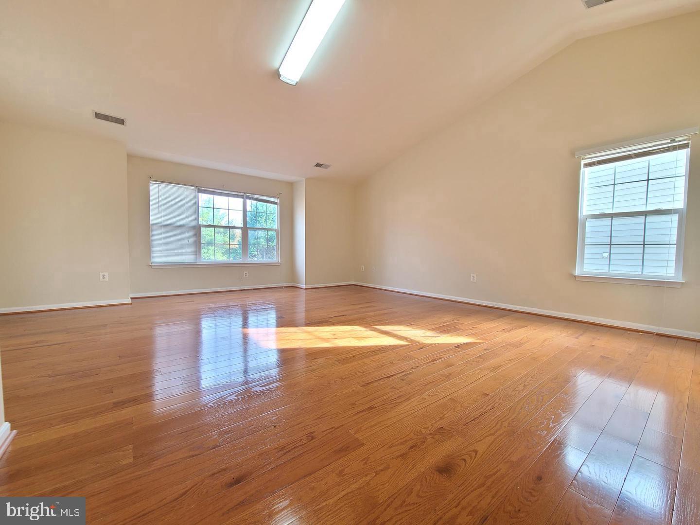 3746 KATIE PL, TRIANGLE, Virginia 22172, 8 Bedrooms Bedrooms, ,4 BathroomsBathrooms,Residential,For sale,3746 KATIE PL,VAPW2105658 MLS # VAPW2105658