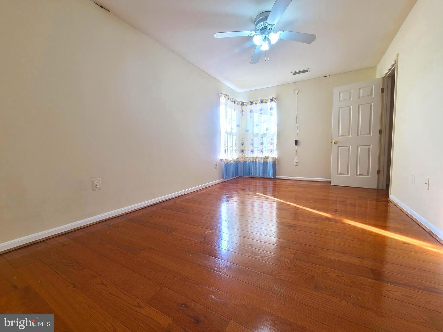 3746 KATIE PL, TRIANGLE, Virginia 22172, 8 Bedrooms Bedrooms, ,4 BathroomsBathrooms,Residential,For sale,3746 KATIE PL,VAPW2105658 MLS # VAPW2105658