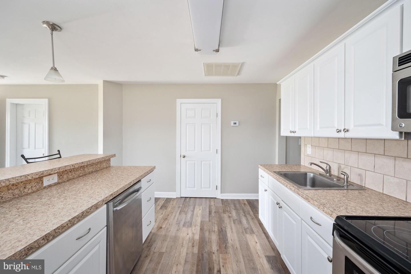 161 FOREST LANE RD, FREDERICKSBURG, Virginia 22405, 2 Bedrooms Bedrooms, ,3 BathroomsBathrooms,Residential,For sale,161 FOREST LANE RD,VAST2043394 MLS # VAST2043394