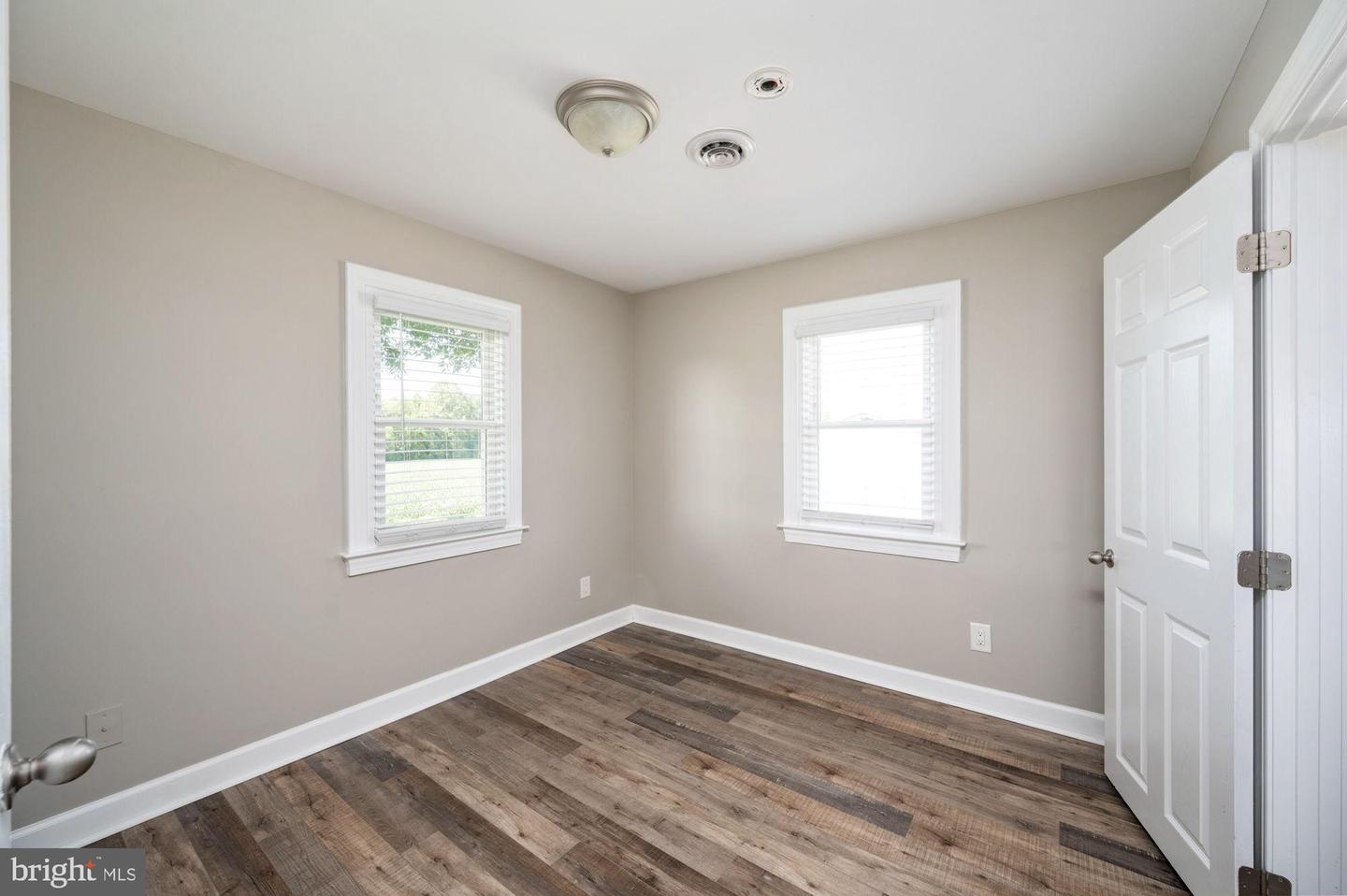 161 FOREST LANE RD, FREDERICKSBURG, Virginia 22405, 2 Bedrooms Bedrooms, ,3 BathroomsBathrooms,Residential,For sale,161 FOREST LANE RD,VAST2043394 MLS # VAST2043394