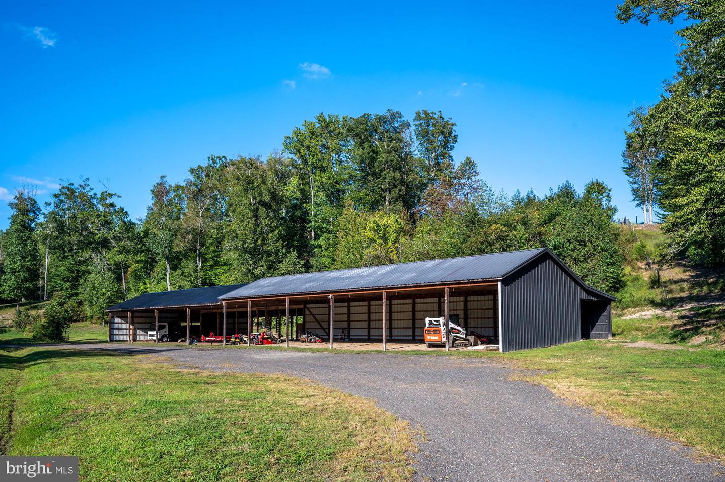161 FOREST LANE RD, FREDERICKSBURG, Virginia 22405, 2 Bedrooms Bedrooms, ,3 BathroomsBathrooms,Residential,For sale,161 FOREST LANE RD,VAST2043394 MLS # VAST2043394