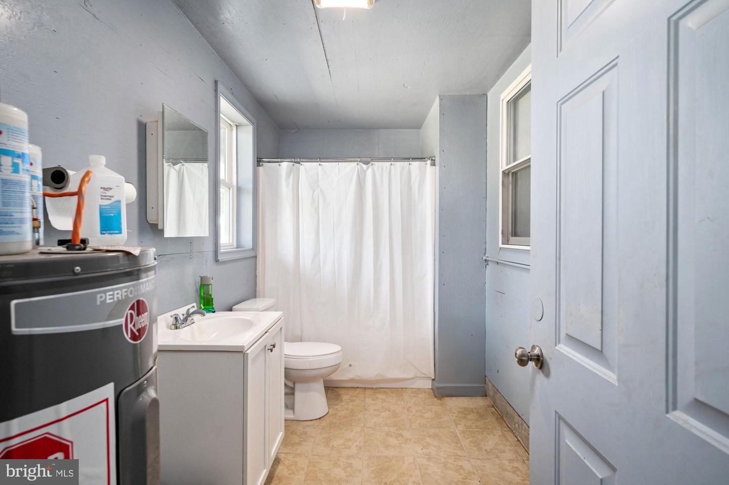 161 FOREST LANE RD, FREDERICKSBURG, Virginia 22405, 2 Bedrooms Bedrooms, ,3 BathroomsBathrooms,Residential,For sale,161 FOREST LANE RD,VAST2043394 MLS # VAST2043394