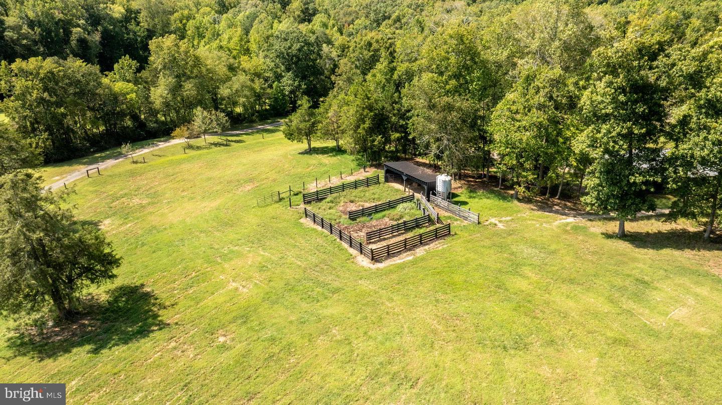 161 FOREST LANE RD, FREDERICKSBURG, Virginia 22405, 2 Bedrooms Bedrooms, ,3 BathroomsBathrooms,Residential,For sale,161 FOREST LANE RD,VAST2043394 MLS # VAST2043394