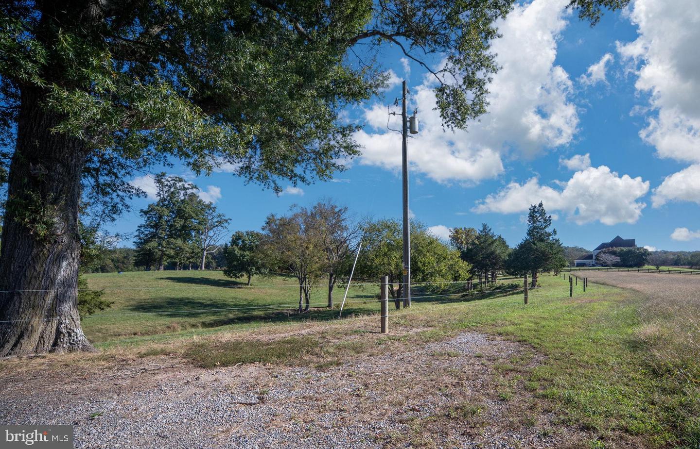 161 FOREST LANE RD, FREDERICKSBURG, Virginia 22405, 2 Bedrooms Bedrooms, ,3 BathroomsBathrooms,Residential,For sale,161 FOREST LANE RD,VAST2043394 MLS # VAST2043394