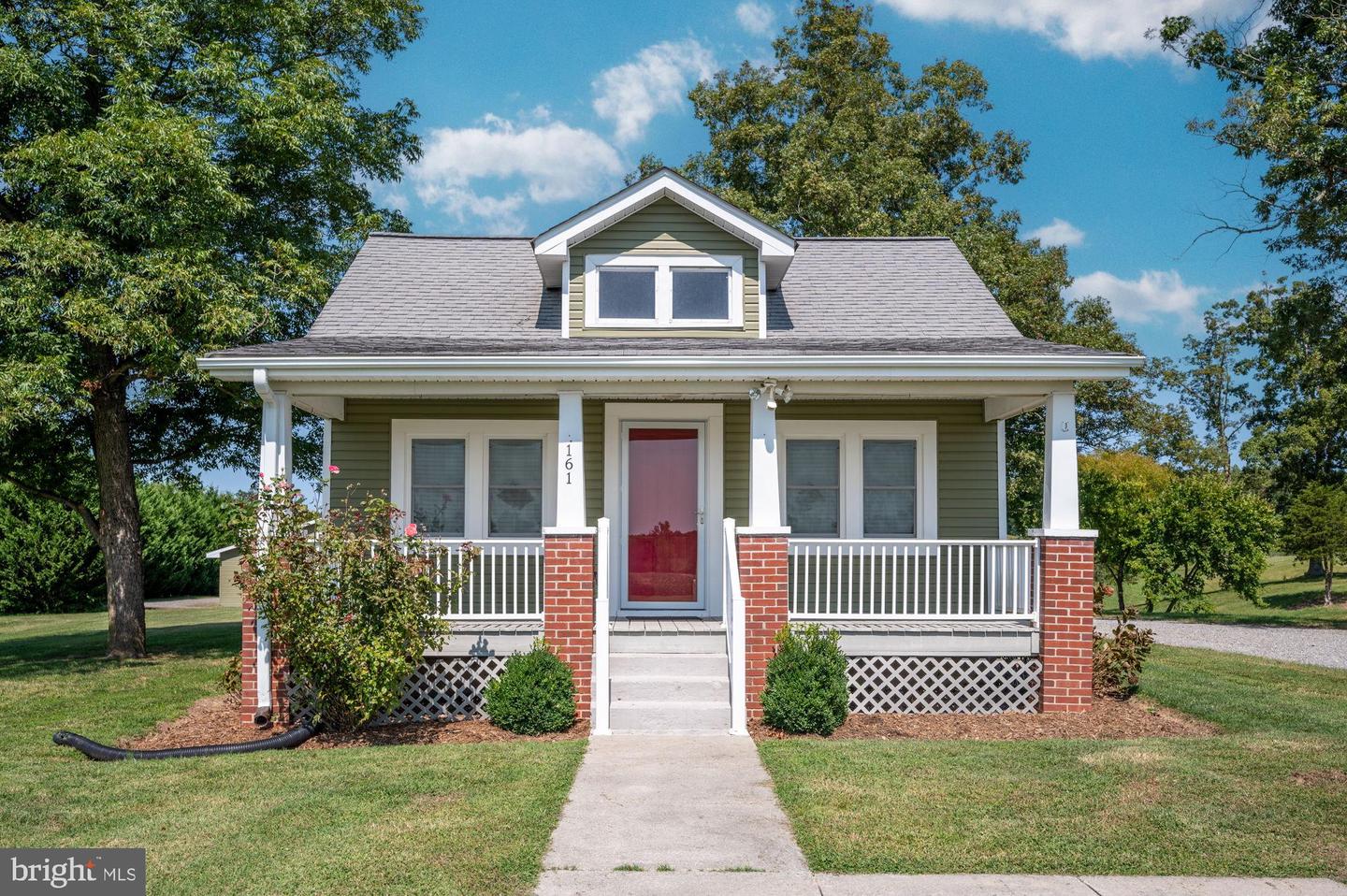 161 FOREST LANE RD, FREDERICKSBURG, Virginia 22405, 2 Bedrooms Bedrooms, ,3 BathroomsBathrooms,Residential,For sale,161 FOREST LANE RD,VAST2043394 MLS # VAST2043394