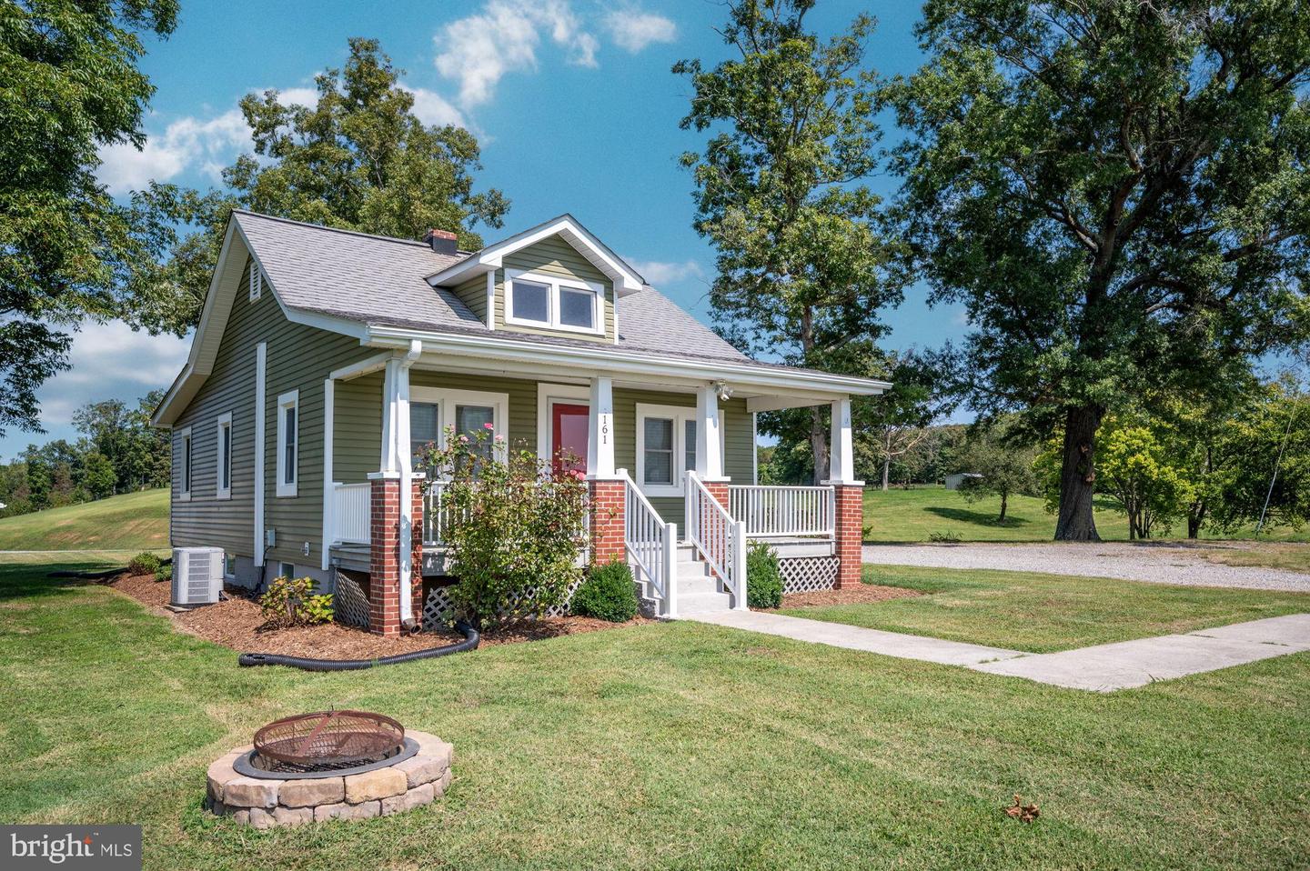 161 FOREST LANE RD, FREDERICKSBURG, Virginia 22405, 2 Bedrooms Bedrooms, ,3 BathroomsBathrooms,Residential,For sale,161 FOREST LANE RD,VAST2043394 MLS # VAST2043394