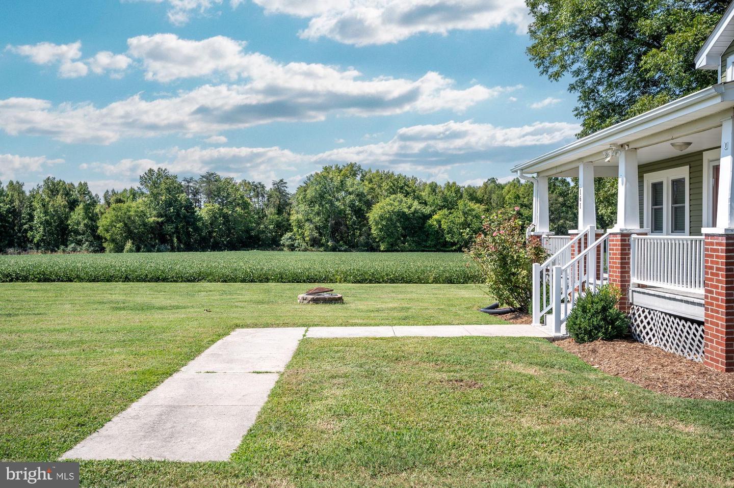 161 FOREST LANE RD, FREDERICKSBURG, Virginia 22405, 2 Bedrooms Bedrooms, ,3 BathroomsBathrooms,Residential,For sale,161 FOREST LANE RD,VAST2043394 MLS # VAST2043394