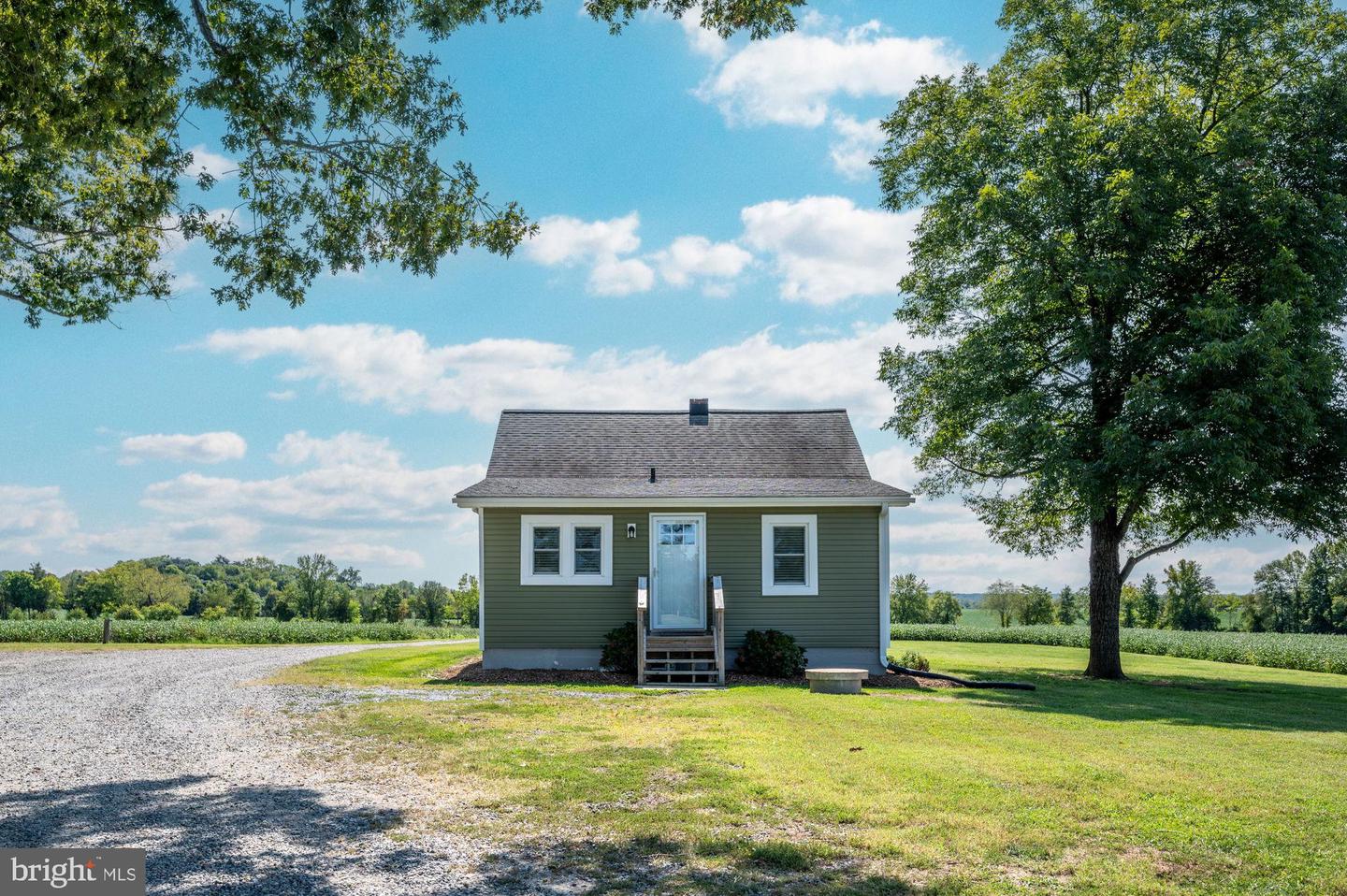 161 FOREST LANE RD, FREDERICKSBURG, Virginia 22405, 2 Bedrooms Bedrooms, ,3 BathroomsBathrooms,Residential,For sale,161 FOREST LANE RD,VAST2043394 MLS # VAST2043394
