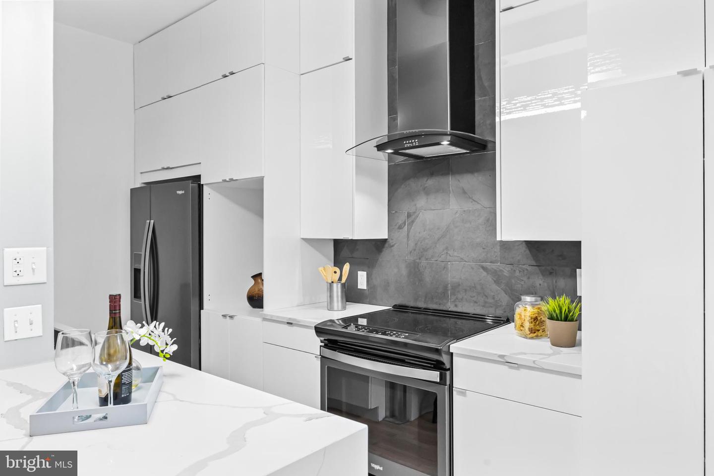 3039 MACOMB ST NW #17, WASHINGTON, District Of Columbia 20008, 2 Bedrooms Bedrooms, ,1 BathroomBathrooms,Residential,For sale,3039 MACOMB ST NW #17,DCDC2226286 MLS # DCDC2226286