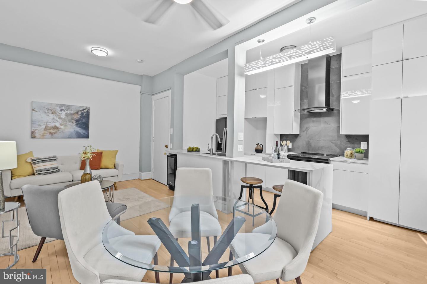 3039 MACOMB ST NW #17, WASHINGTON, District Of Columbia 20008, 2 Bedrooms Bedrooms, ,1 BathroomBathrooms,Residential,For sale,3039 MACOMB ST NW #17,DCDC2226286 MLS # DCDC2226286