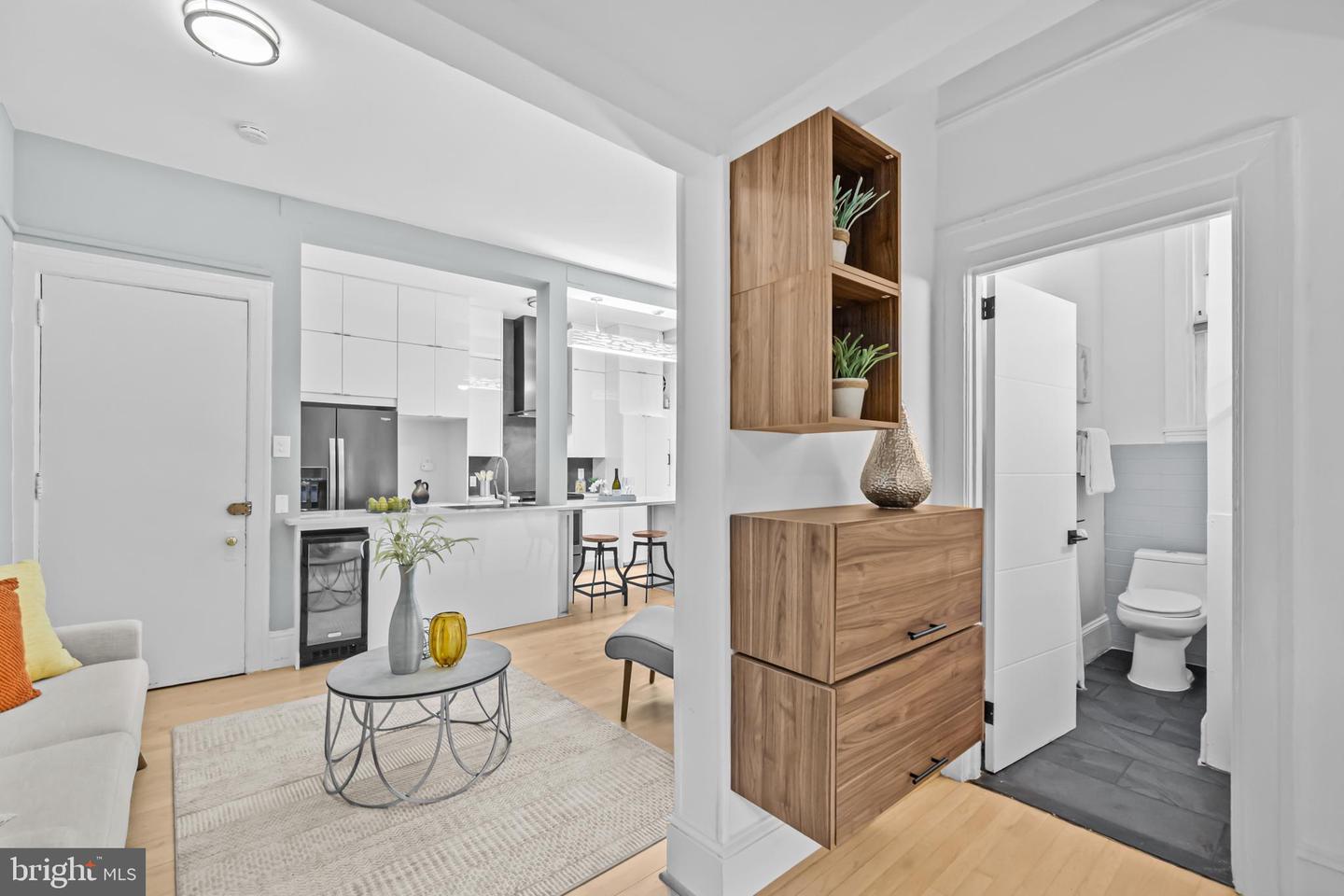 3039 MACOMB ST NW #17, WASHINGTON, District Of Columbia 20008, 2 Bedrooms Bedrooms, ,1 BathroomBathrooms,Residential,For sale,3039 MACOMB ST NW #17,DCDC2226286 MLS # DCDC2226286