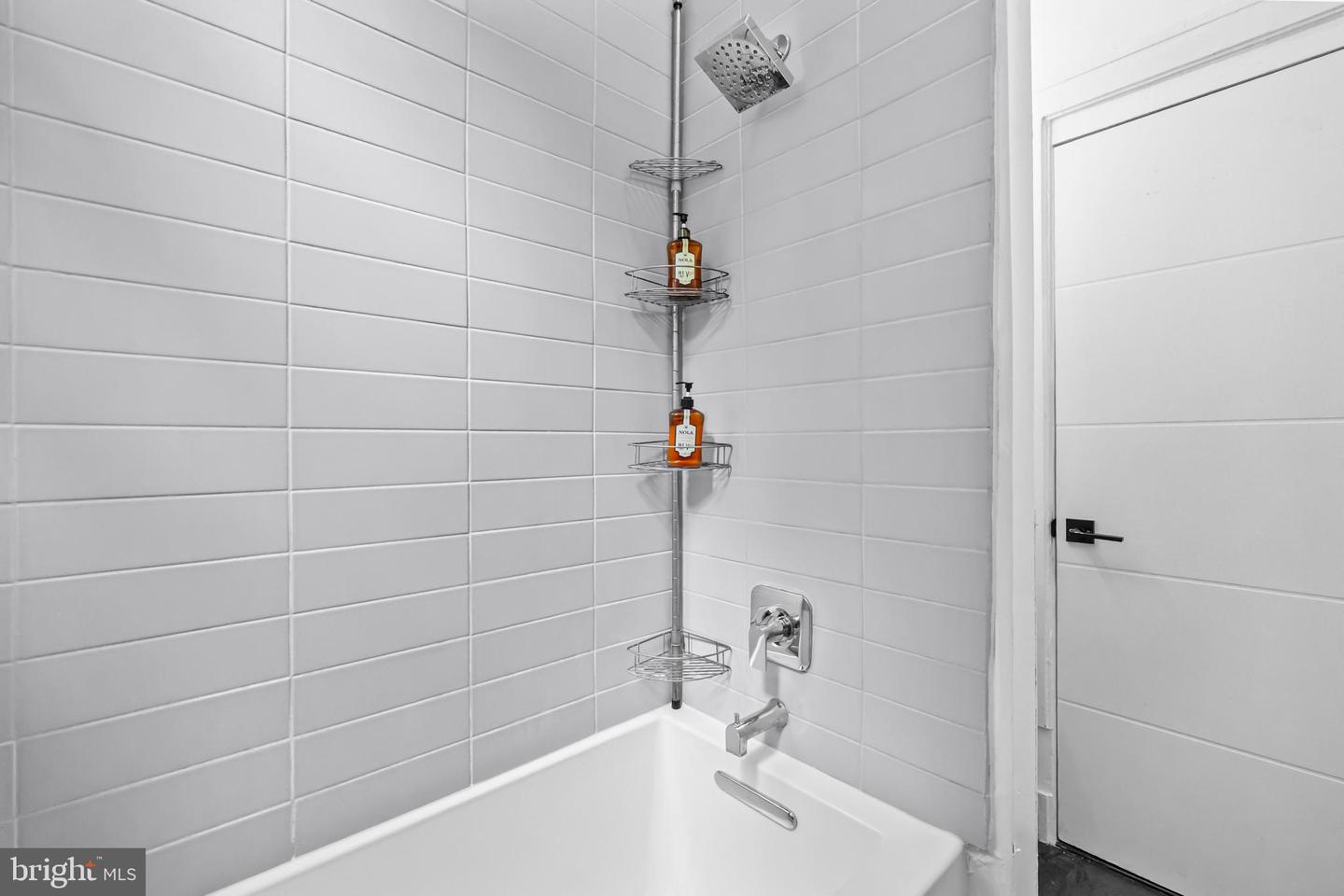 3039 MACOMB ST NW #17, WASHINGTON, District Of Columbia 20008, 2 Bedrooms Bedrooms, ,1 BathroomBathrooms,Residential,For sale,3039 MACOMB ST NW #17,DCDC2226286 MLS # DCDC2226286