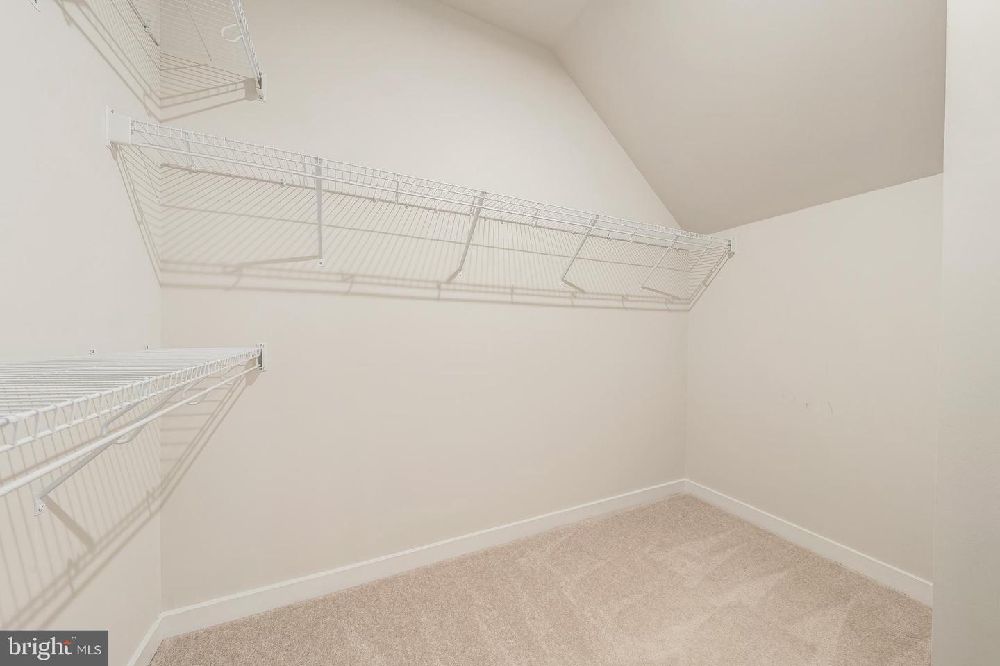 13504 INNOVATION STATION LOOP #2A, HERNDON, Virginia 20171, 3 Bedrooms Bedrooms, ,2 BathroomsBathrooms,Residential,For sale,13504 INNOVATION STATION LOOP #2A,VAFX2273558 MLS # VAFX2273558