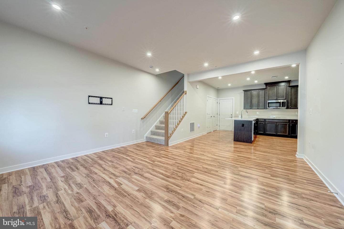 13504 INNOVATION STATION LOOP #2A, HERNDON, Virginia 20171, 3 Bedrooms Bedrooms, ,2 BathroomsBathrooms,Residential,For sale,13504 INNOVATION STATION LOOP #2A,VAFX2273558 MLS # VAFX2273558