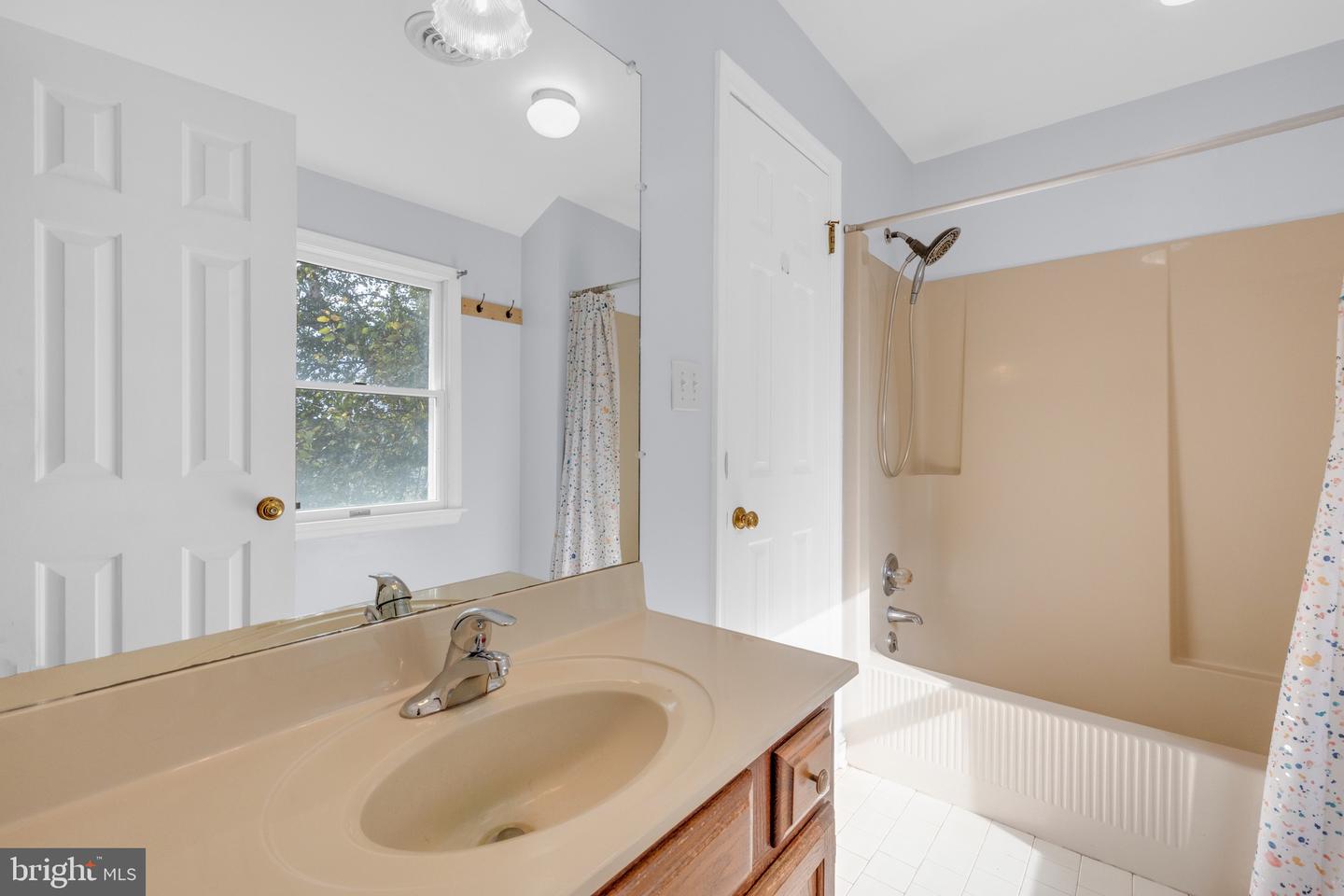 8729 GREEN RD, WARRENTON, Virginia 20187, 3 Bedrooms Bedrooms, ,3 BathroomsBathrooms,Residential,For sale,8729 GREEN RD,VAFQ2019338 MLS # VAFQ2019338