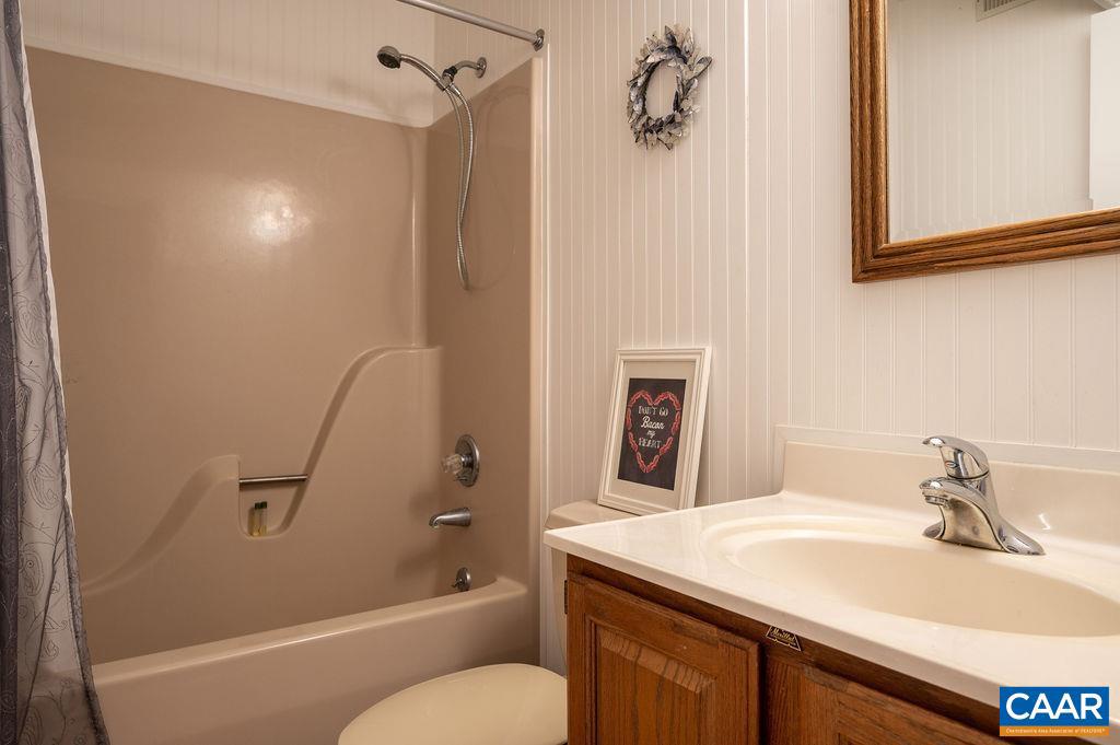 580 ARROWHEAD DR, EARLYSVILLE, Virginia 22936, 5 Bedrooms Bedrooms, ,4 BathroomsBathrooms,Residential,For sale,580 ARROWHEAD DR,669855 MLS # 669855