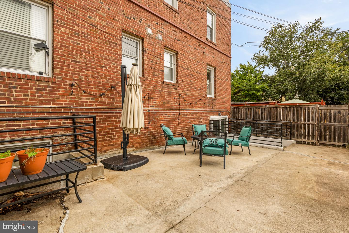 1409 G ST NE #5, WASHINGTON, District Of Columbia 20002, 3 Bedrooms Bedrooms, ,2 BathroomsBathrooms,Residential,For sale,1409 G ST NE #5,DCDC2226020 MLS # DCDC2226020