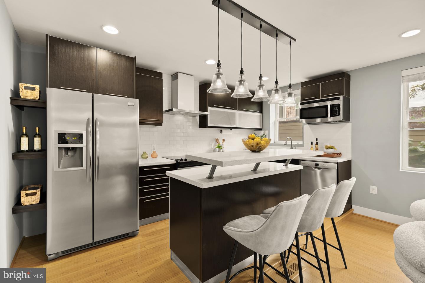 1409 G ST NE #5, WASHINGTON, District Of Columbia 20002, 3 Bedrooms Bedrooms, ,2 BathroomsBathrooms,Residential,For sale,1409 G ST NE #5,DCDC2226020 MLS # DCDC2226020