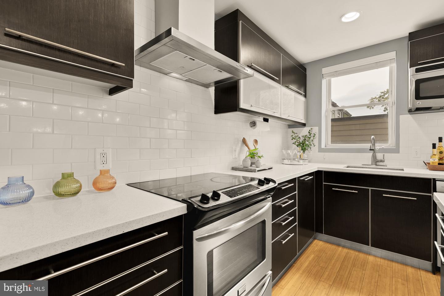 1409 G ST NE #5, WASHINGTON, District Of Columbia 20002, 3 Bedrooms Bedrooms, ,2 BathroomsBathrooms,Residential,For sale,1409 G ST NE #5,DCDC2226020 MLS # DCDC2226020