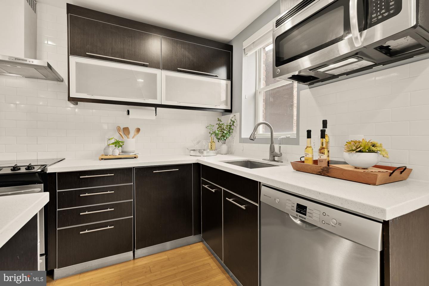 1409 G ST NE #5, WASHINGTON, District Of Columbia 20002, 3 Bedrooms Bedrooms, ,2 BathroomsBathrooms,Residential,For sale,1409 G ST NE #5,DCDC2226020 MLS # DCDC2226020
