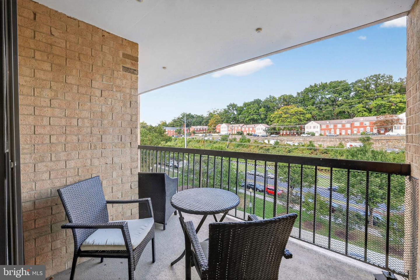 4500 FOUR MILE RUN DR S #327, ARLINGTON, Virginia 22204, 1 Bedroom Bedrooms, ,1 BathroomBathrooms,Residential,For sale,4500 FOUR MILE RUN DR S #327,VAAR2064680 MLS # VAAR2064680