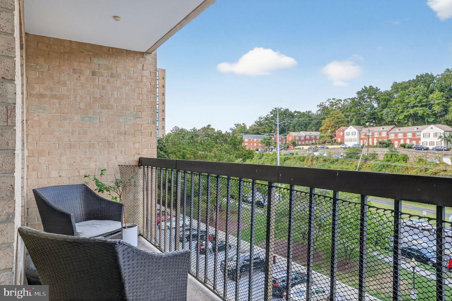 4500 FOUR MILE RUN DR S #327, ARLINGTON, Virginia 22204, 1 Bedroom Bedrooms, ,1 BathroomBathrooms,Residential,For sale,4500 FOUR MILE RUN DR S #327,VAAR2064680 MLS # VAAR2064680