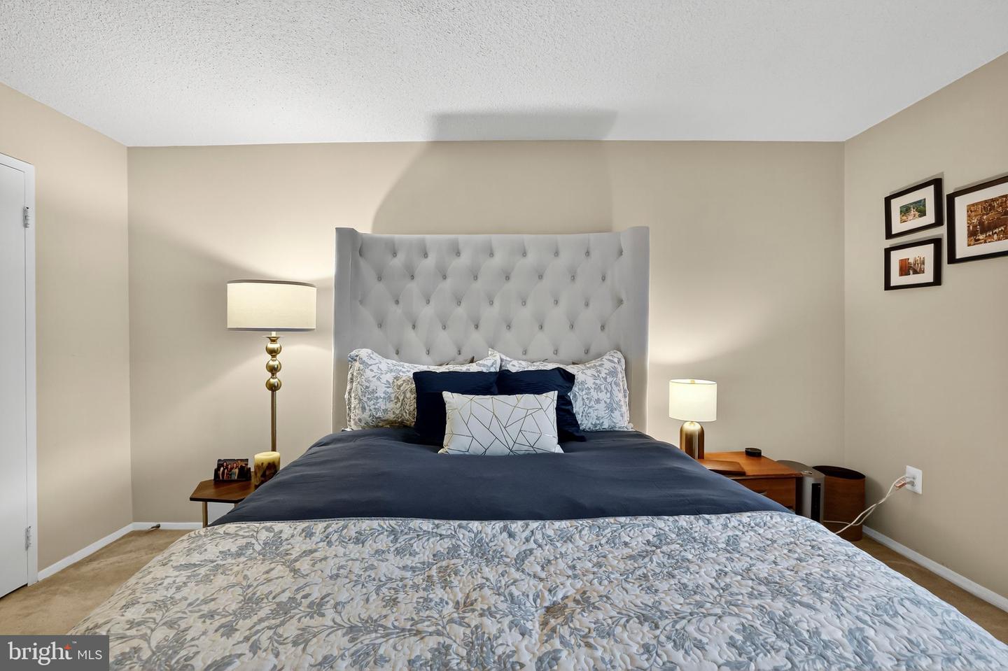 4500 FOUR MILE RUN DR S #327, ARLINGTON, Virginia 22204, 1 Bedroom Bedrooms, ,1 BathroomBathrooms,Residential,For sale,4500 FOUR MILE RUN DR S #327,VAAR2064680 MLS # VAAR2064680