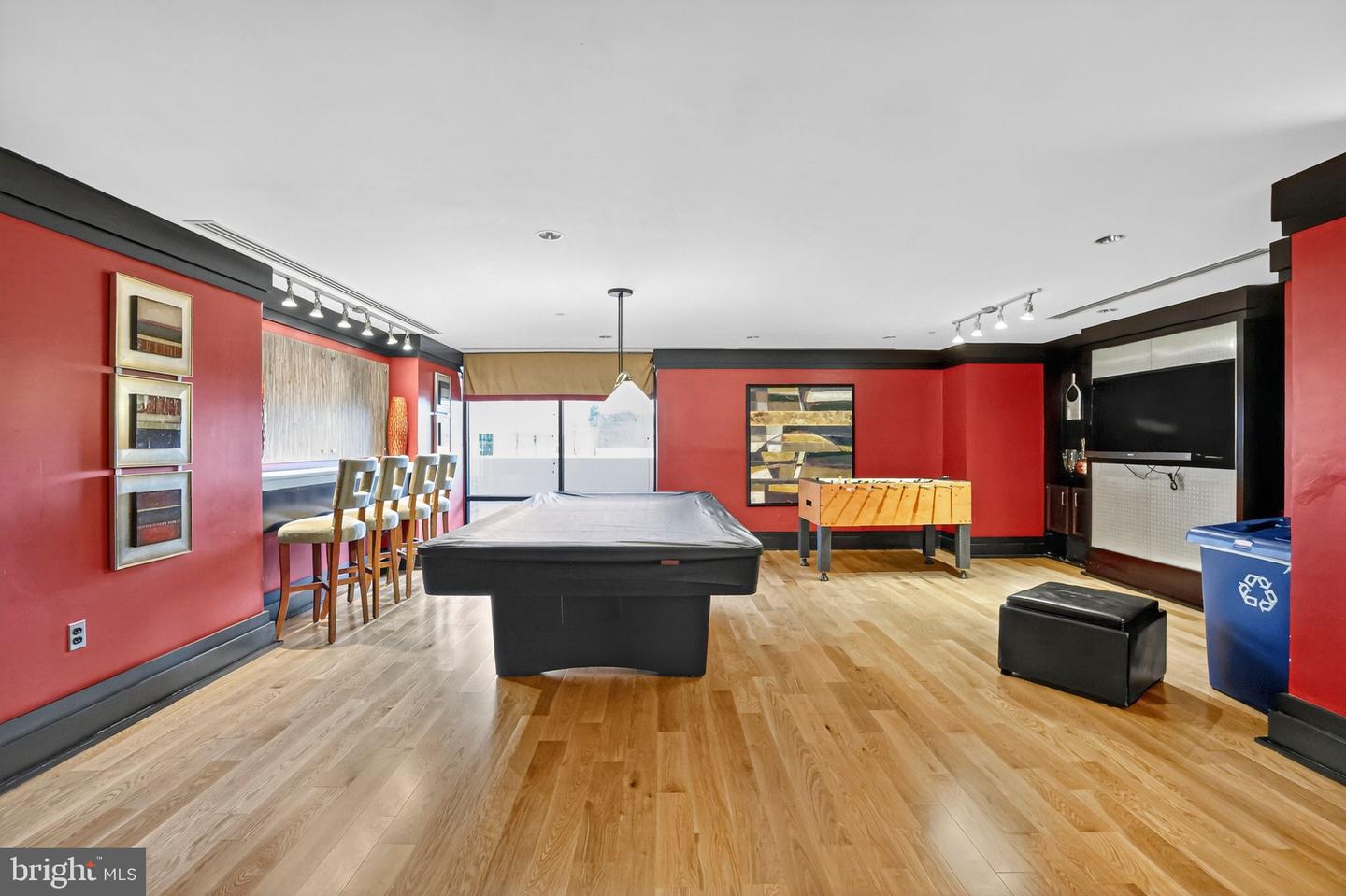 4500 FOUR MILE RUN DR S #327, ARLINGTON, Virginia 22204, 1 Bedroom Bedrooms, ,1 BathroomBathrooms,Residential,For sale,4500 FOUR MILE RUN DR S #327,VAAR2064680 MLS # VAAR2064680