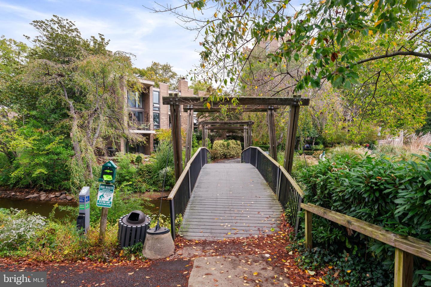 11493 WATERVIEW CLUSTER, RESTON, Virginia 20190, 3 Bedrooms Bedrooms, ,2 BathroomsBathrooms,Residential,For sale,11493 WATERVIEW CLUSTER,VAFX2273310 MLS # VAFX2273310