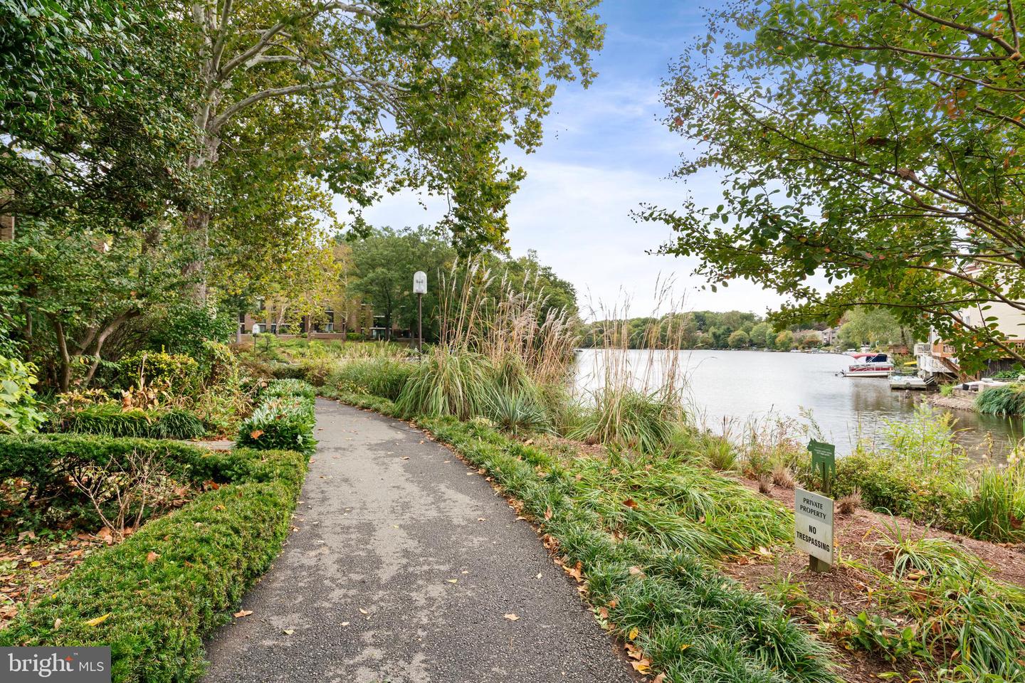11493 WATERVIEW CLUSTER, RESTON, Virginia 20190, 3 Bedrooms Bedrooms, ,2 BathroomsBathrooms,Residential,For sale,11493 WATERVIEW CLUSTER,VAFX2273310 MLS # VAFX2273310