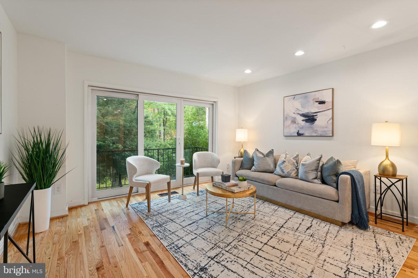 11493 WATERVIEW CLUSTER, RESTON, Virginia 20190, 3 Bedrooms Bedrooms, ,2 BathroomsBathrooms,Residential,For sale,11493 WATERVIEW CLUSTER,VAFX2273310 MLS # VAFX2273310
