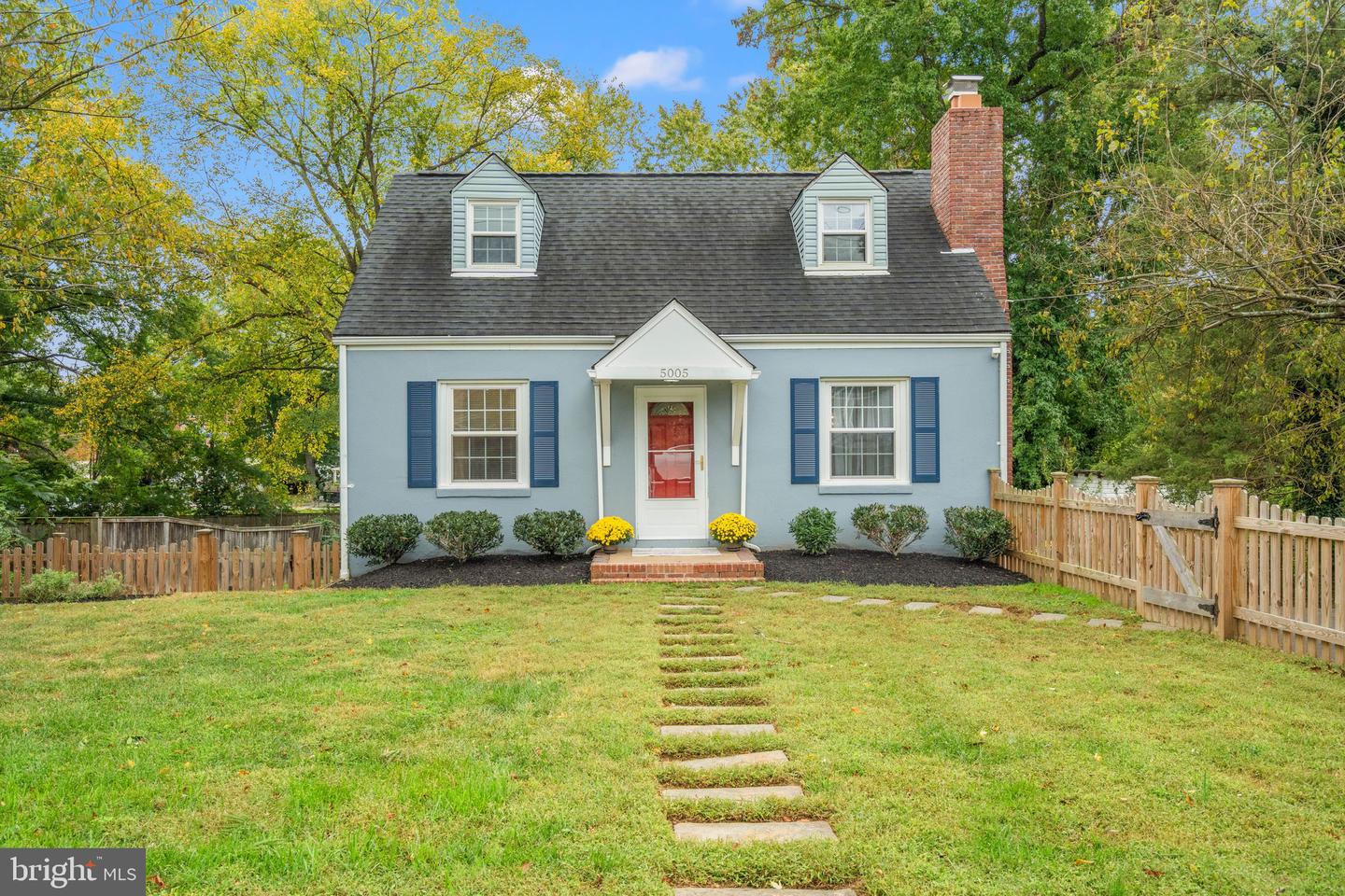 5005 ROSEMONT AVE, ALEXANDRIA, Virginia 22309, 4 Bedrooms Bedrooms, 5 Rooms Rooms,1 BathroomBathrooms,Residential,For sale,5005 ROSEMONT AVE,VAFX2273322 MLS # VAFX2273322