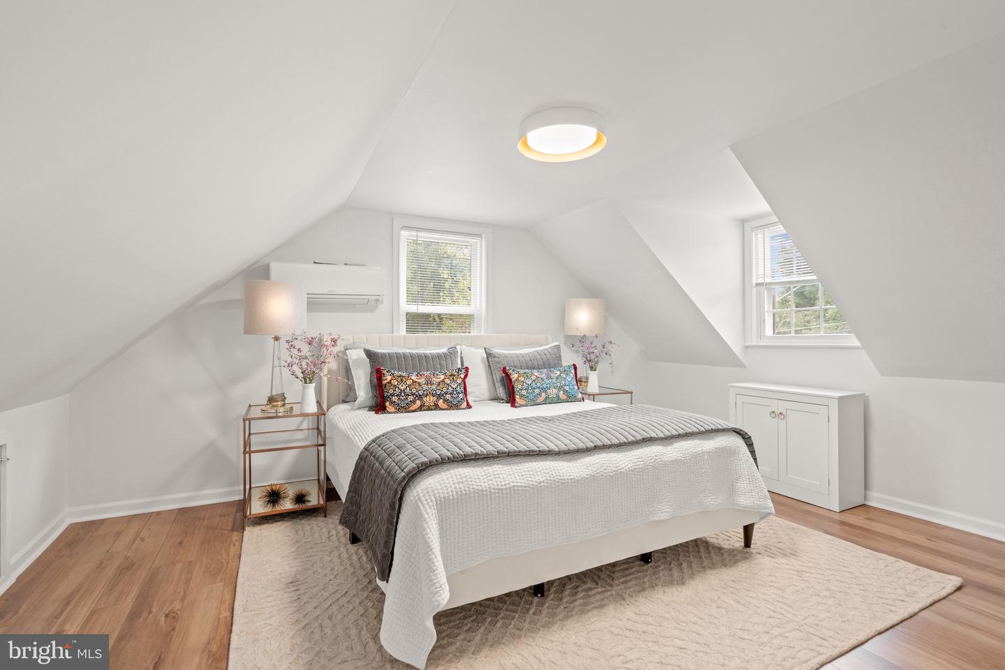 5005 ROSEMONT AVE, ALEXANDRIA, Virginia 22309, 4 Bedrooms Bedrooms, 5 Rooms Rooms,1 BathroomBathrooms,Residential,For sale,5005 ROSEMONT AVE,VAFX2273322 MLS # VAFX2273322