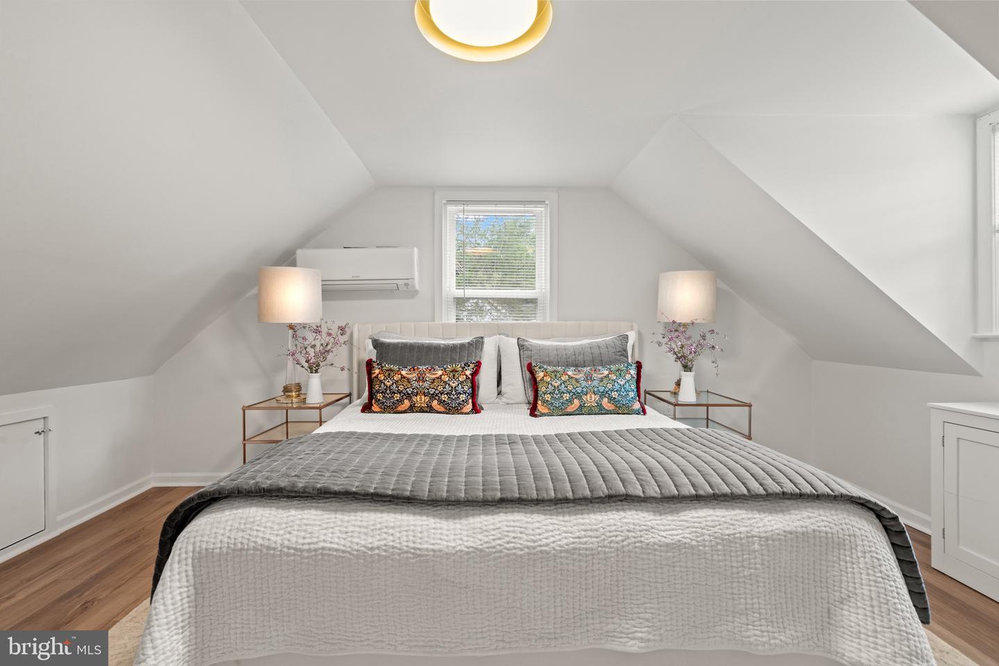 5005 ROSEMONT AVE, ALEXANDRIA, Virginia 22309, 4 Bedrooms Bedrooms, 5 Rooms Rooms,1 BathroomBathrooms,Residential,For sale,5005 ROSEMONT AVE,VAFX2273322 MLS # VAFX2273322