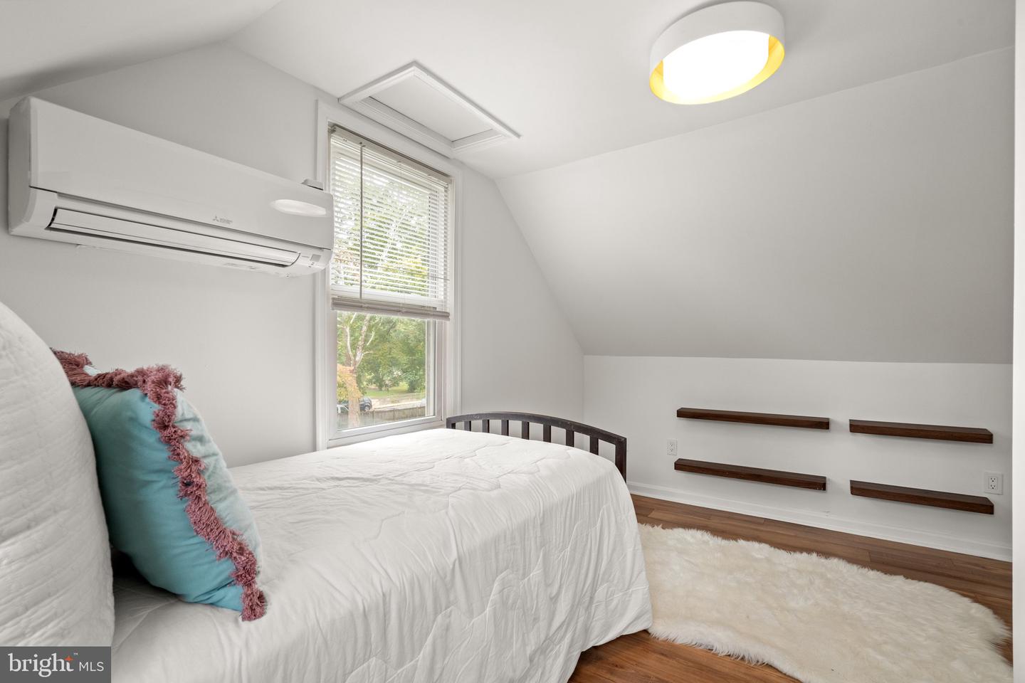 5005 ROSEMONT AVE, ALEXANDRIA, Virginia 22309, 4 Bedrooms Bedrooms, 5 Rooms Rooms,1 BathroomBathrooms,Residential,For sale,5005 ROSEMONT AVE,VAFX2273322 MLS # VAFX2273322