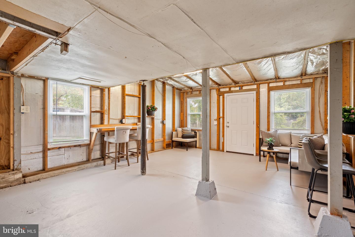 5005 ROSEMONT AVE, ALEXANDRIA, Virginia 22309, 4 Bedrooms Bedrooms, 5 Rooms Rooms,1 BathroomBathrooms,Residential,For sale,5005 ROSEMONT AVE,VAFX2273322 MLS # VAFX2273322