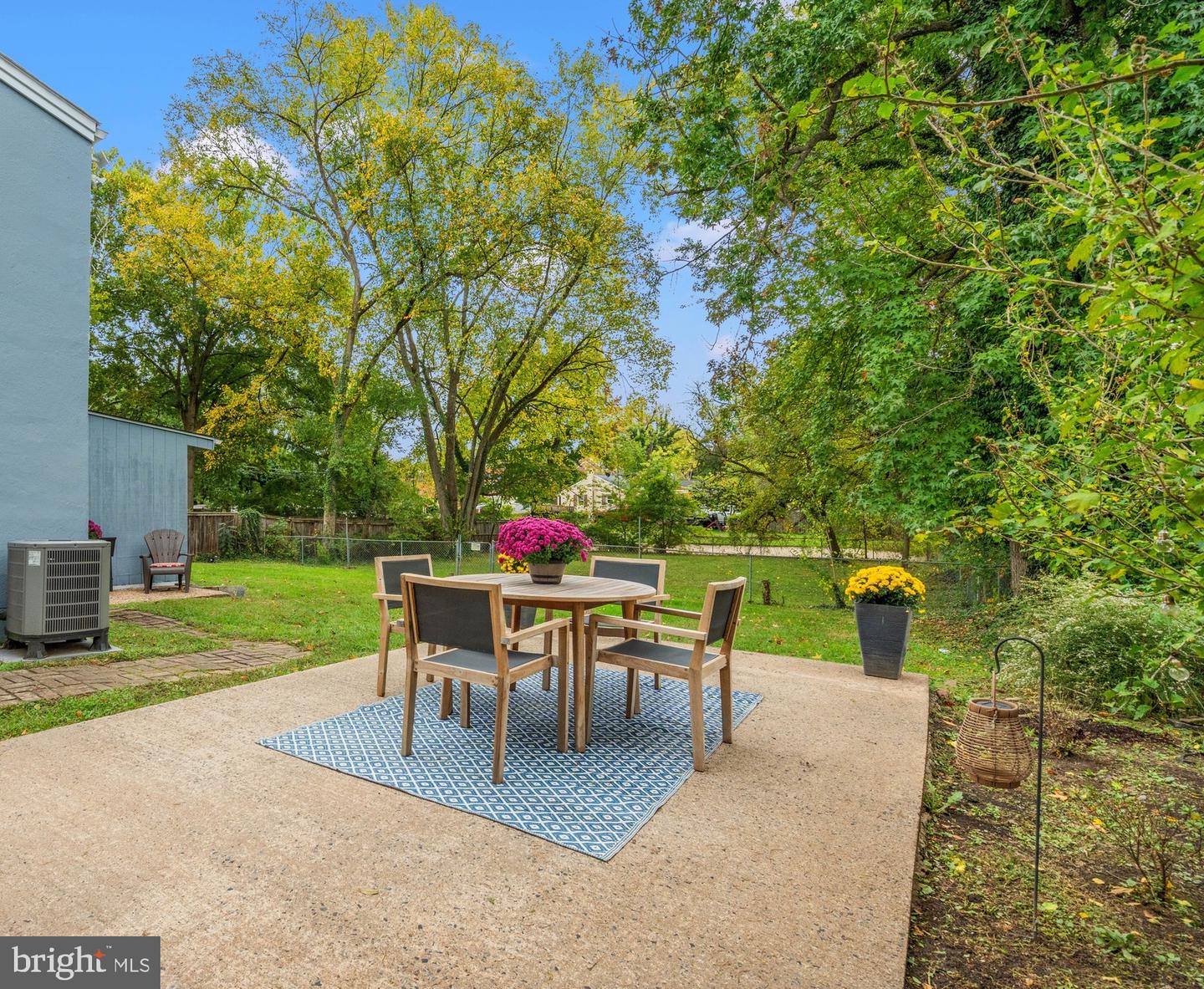 5005 ROSEMONT AVE, ALEXANDRIA, Virginia 22309, 4 Bedrooms Bedrooms, 5 Rooms Rooms,1 BathroomBathrooms,Residential,For sale,5005 ROSEMONT AVE,VAFX2273322 MLS # VAFX2273322