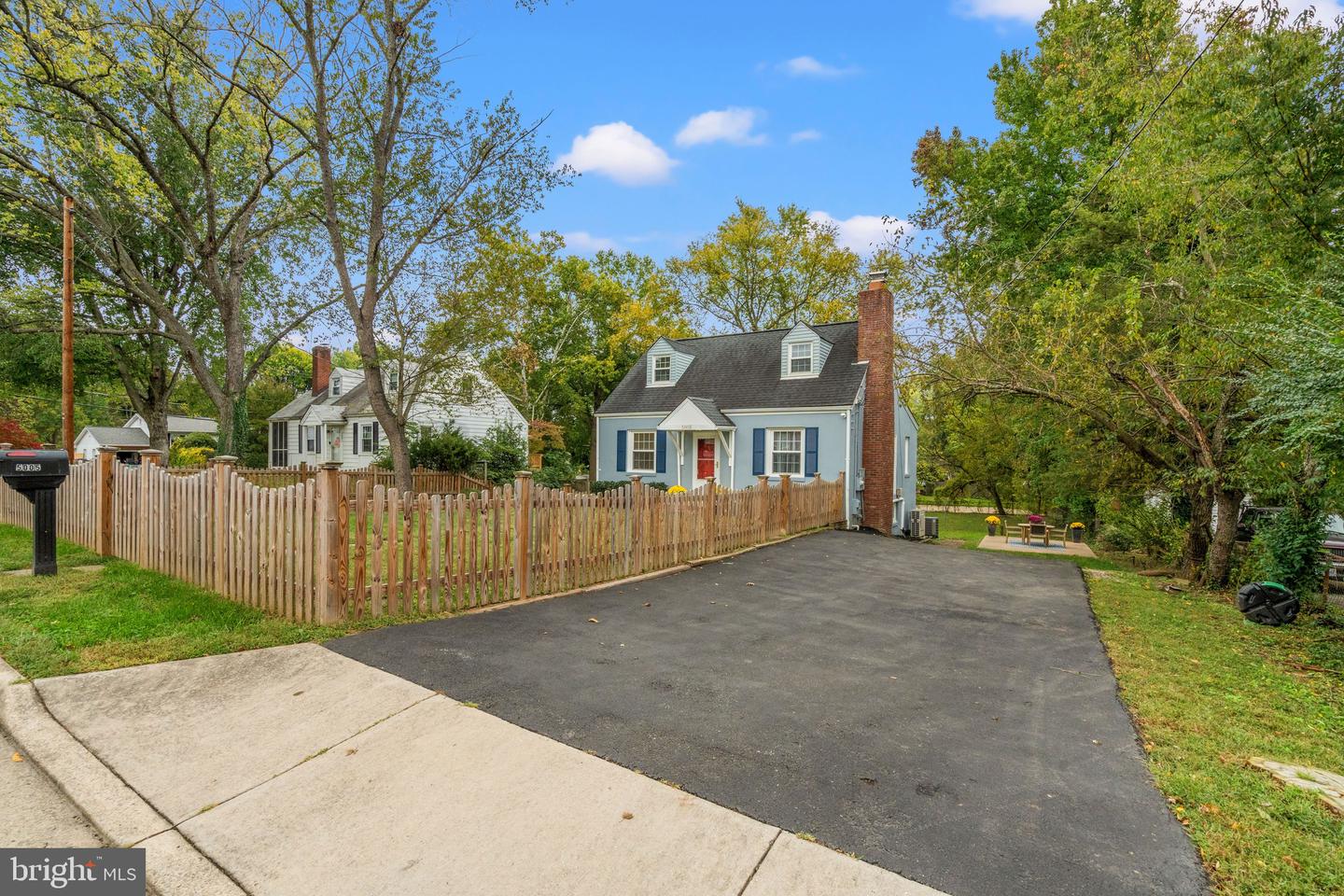 5005 ROSEMONT AVE, ALEXANDRIA, Virginia 22309, 4 Bedrooms Bedrooms, 5 Rooms Rooms,1 BathroomBathrooms,Residential,For sale,5005 ROSEMONT AVE,VAFX2273322 MLS # VAFX2273322