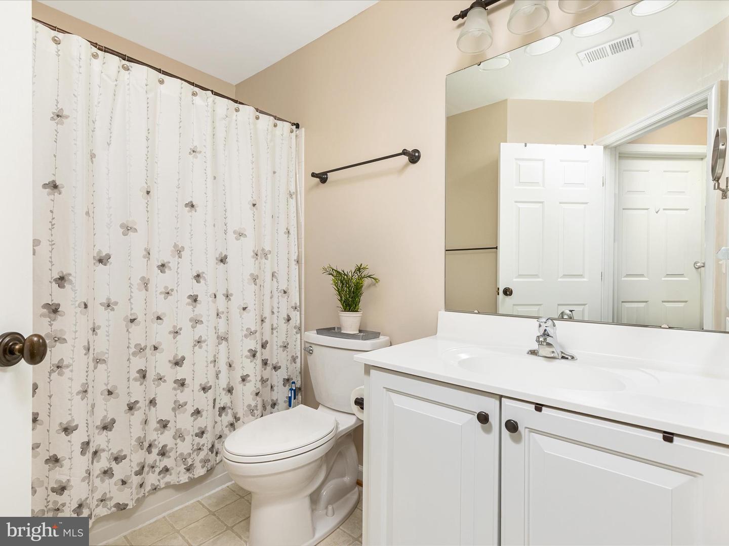 148 PITTMAN CT, STEPHENS CITY, Virginia 22655, 3 Bedrooms Bedrooms, ,2 BathroomsBathrooms,Residential,For sale,148 PITTMAN CT,VAFV2037288 MLS # VAFV2037288