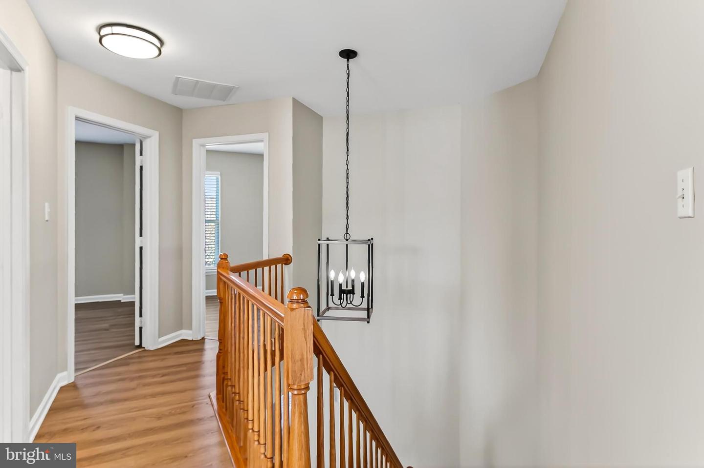 2410 DAKOTA LAKES DR, HERNDON, Virginia 20171, 5 Bedrooms Bedrooms, ,3 BathroomsBathrooms,Residential,For sale,2410 DAKOTA LAKES DR,VAFX2273354 MLS # VAFX2273354