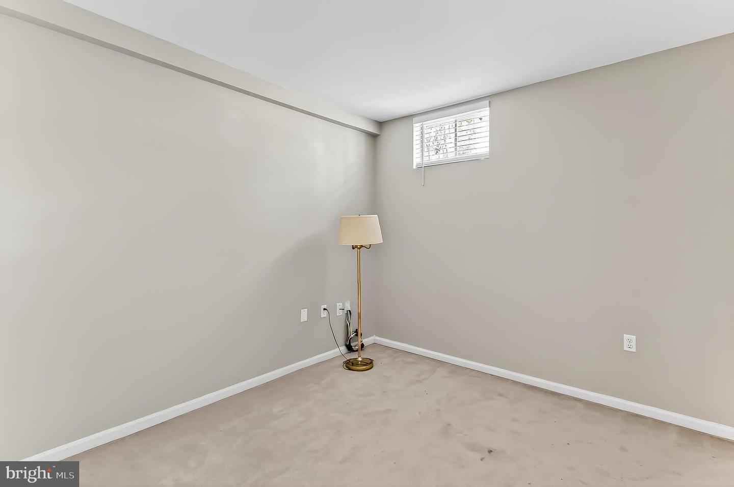 2410 DAKOTA LAKES DR, HERNDON, Virginia 20171, 5 Bedrooms Bedrooms, ,3 BathroomsBathrooms,Residential,For sale,2410 DAKOTA LAKES DR,VAFX2273354 MLS # VAFX2273354