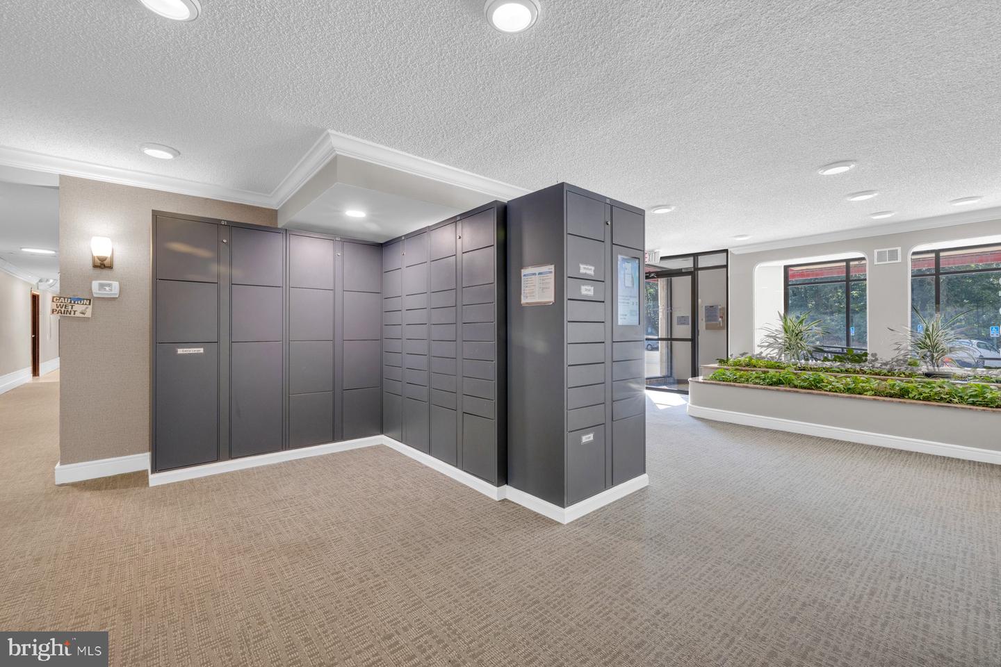 2500 N VAN DORN ST #817, ALEXANDRIA, Virginia 22302, ,1 BathroomBathrooms,Residential,For sale,2500 N VAN DORN ST #817,VAAX2050650 MLS # VAAX2050650