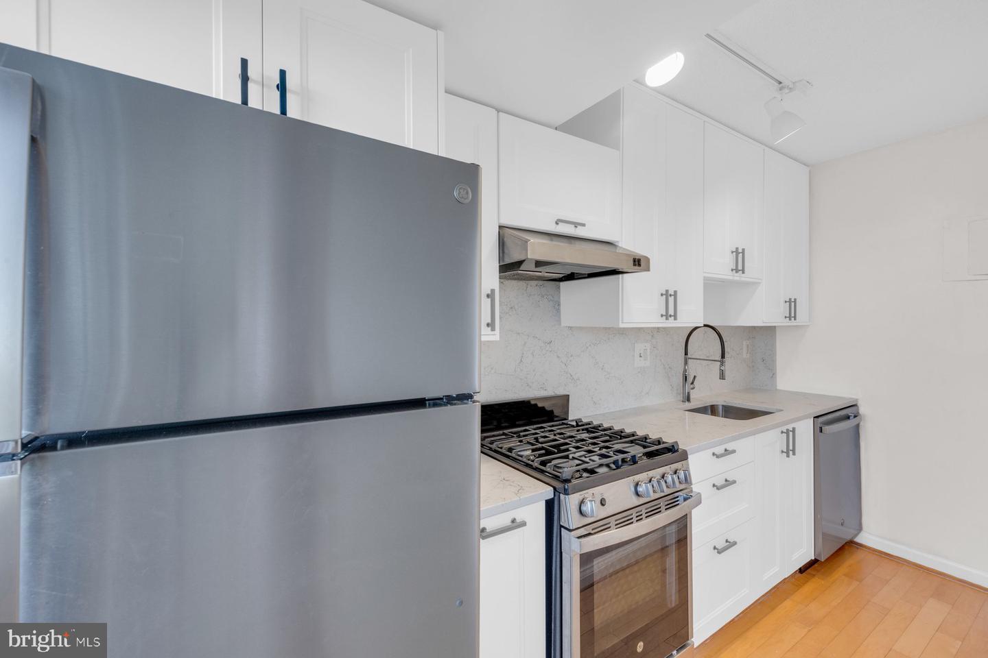 2500 N VAN DORN ST #817, ALEXANDRIA, Virginia 22302, ,1 BathroomBathrooms,Residential,For sale,2500 N VAN DORN ST #817,VAAX2050650 MLS # VAAX2050650